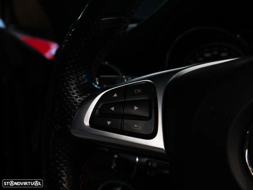 Mercedes-Benz CLA 200 d Shooting Brake AMG Line Aut. - 28