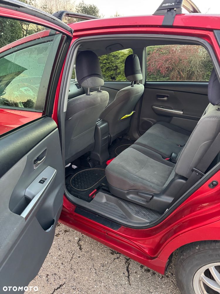 Toyota Prius+ (Hybrid) - 10