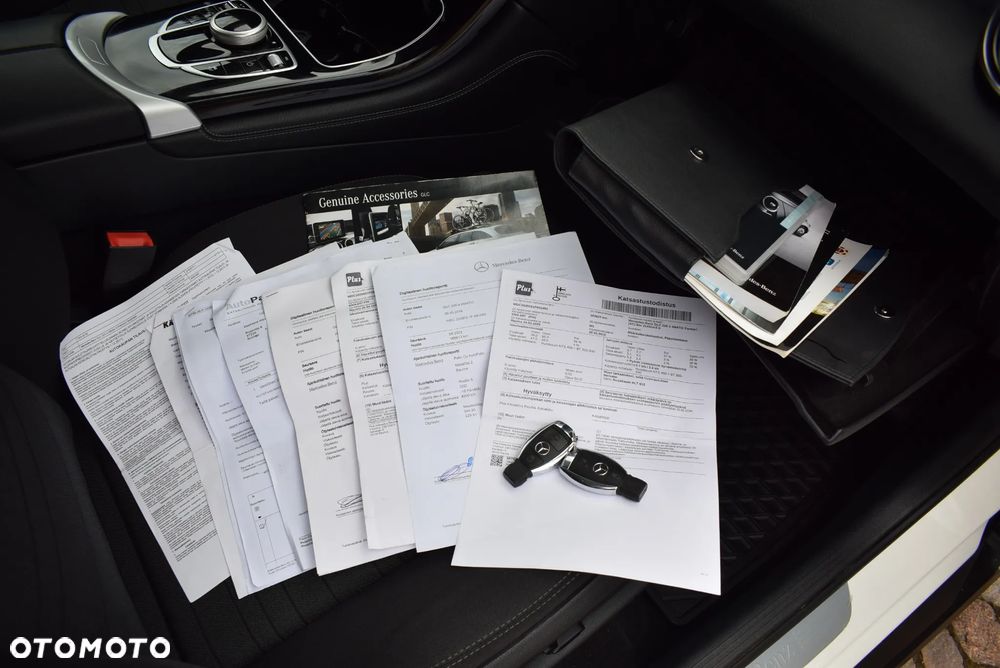 Mercedes-Benz GLC - 40