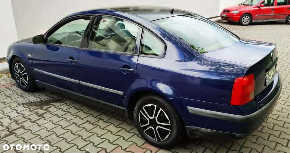 Volkswagen Passat - 6
