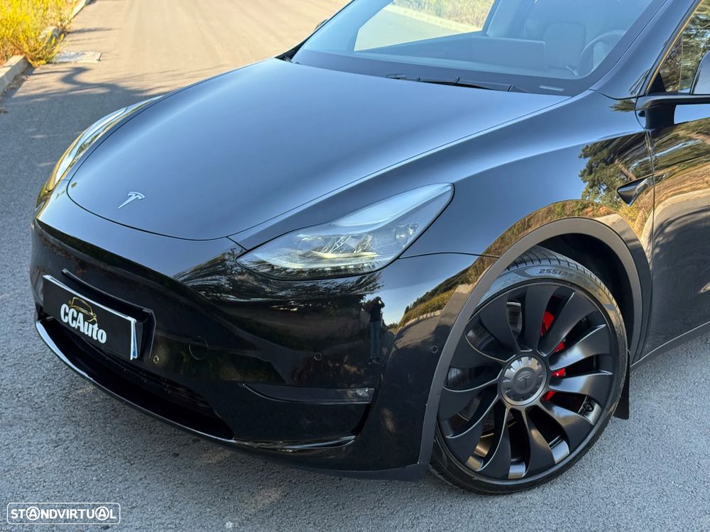 Tesla Model Y Performance Dual Motor AWD - 4