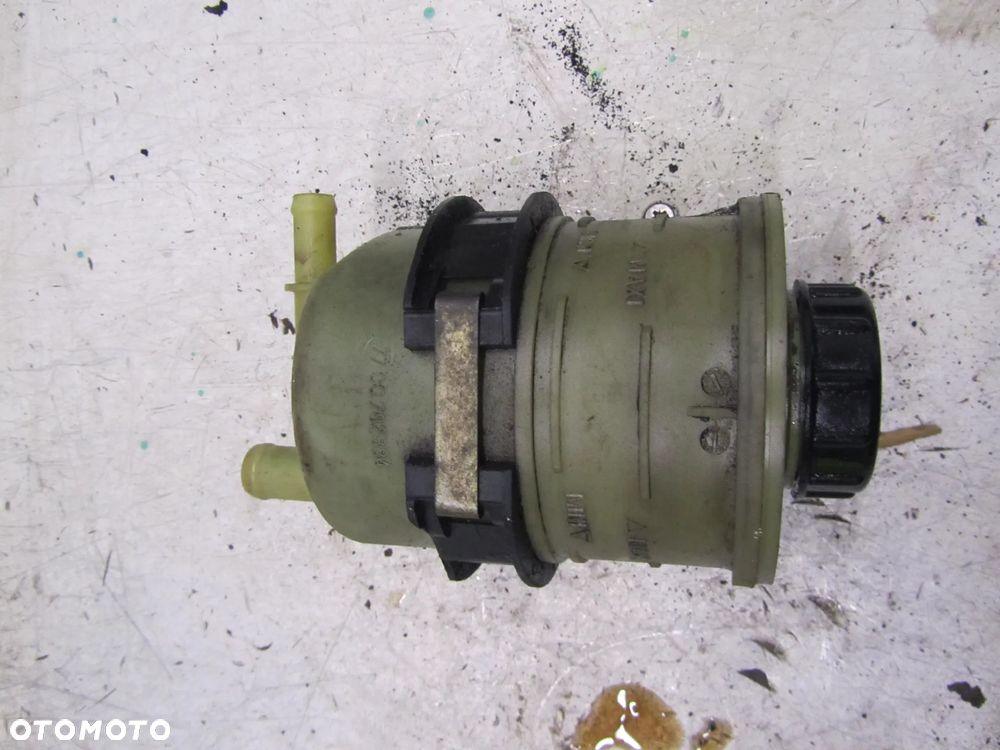 renault trafic-vivaro 1.9 dci zbiorniczek płynu wspomagania - 2