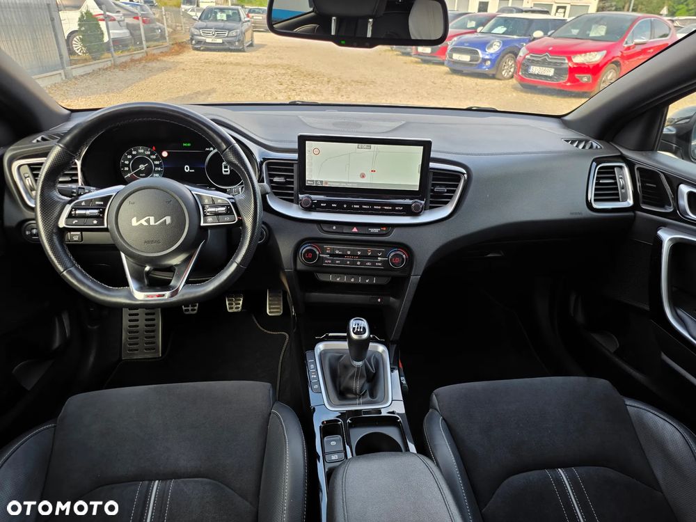 Kia ProCeed 1.5 T-GDI DCT7 OPF GT LINE - 13