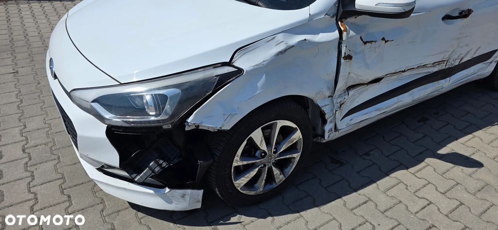 Hyundai i20 blue 1.0 T-GDI Sport - 15