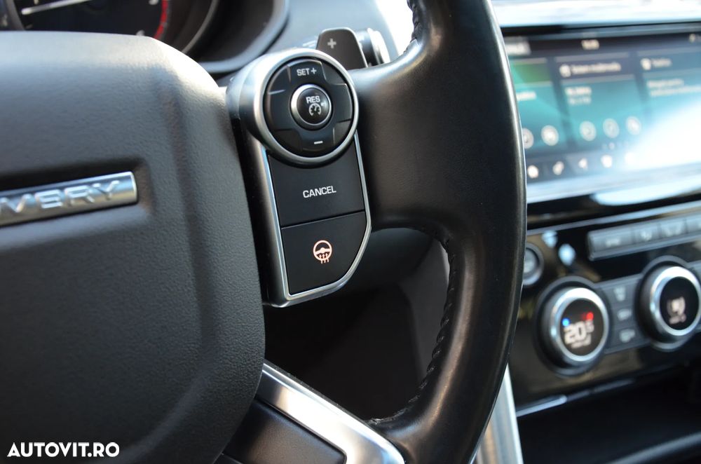 Land Rover Discovery 2.0 L SD4 Ingenium HSE Luxury - 12