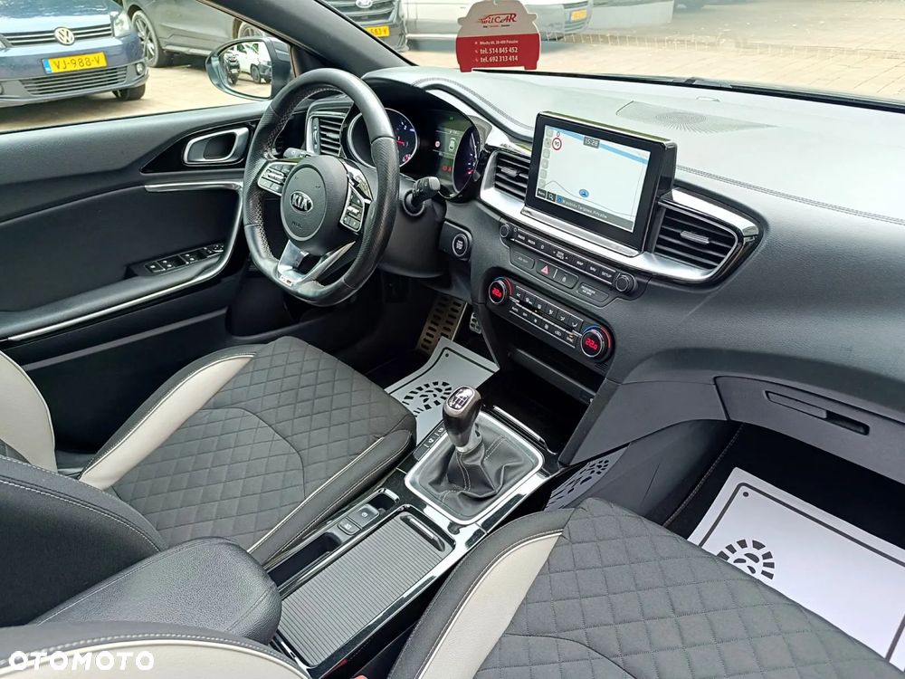 Kia ProCeed 1.6 CRDi GT Line - 32
