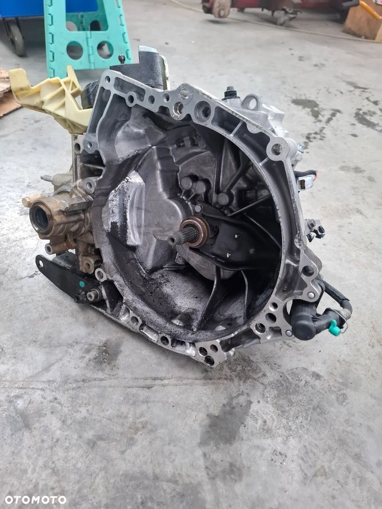 Peugeot 208 II skrzynia biegów 9811243810 - 3