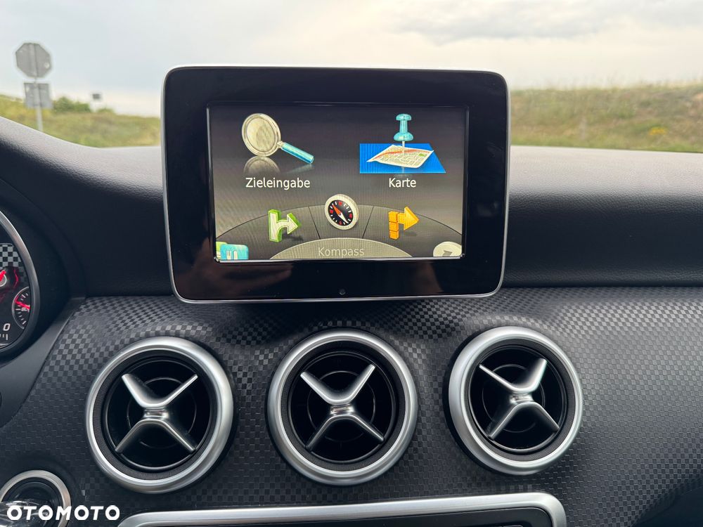 Mercedes-Benz Klasa A 180 Activity Edition - 38