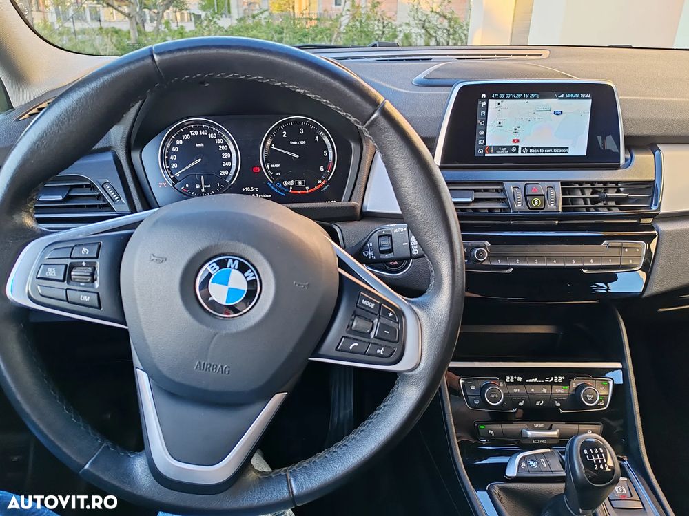 BMW Seria 2 216d Sport Line - 5