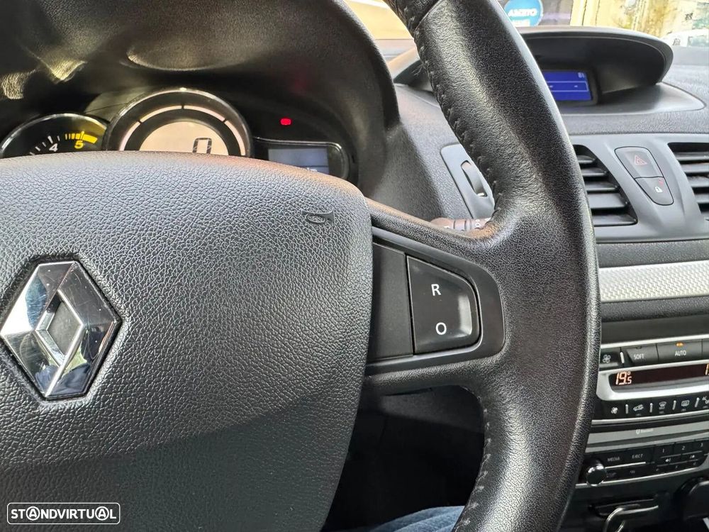 Renault Mégane Sport Tourer 1.5 dCi Limited - 27