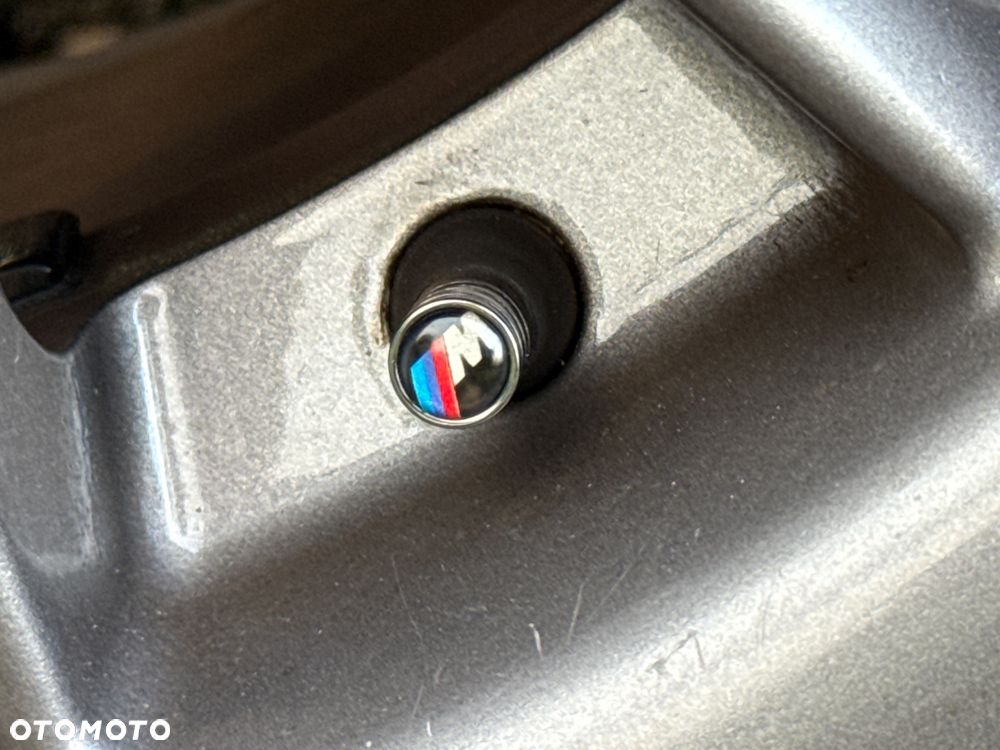 BMW Seria 3 320i - 12