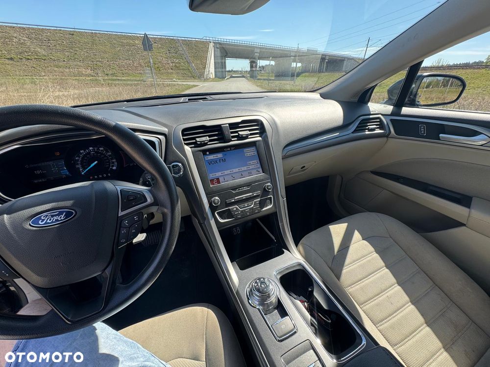 Ford Mondeo 1.5 EcoBoost Edition - 12