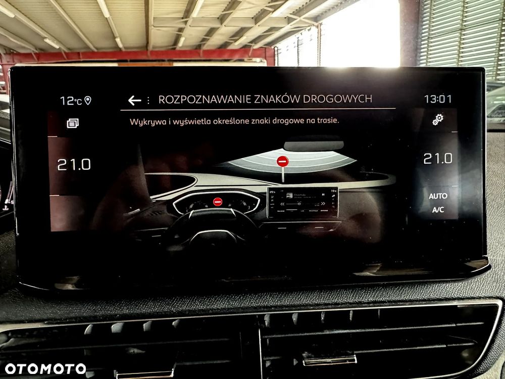 Peugeot 3008 1.6 PureTech GT S&S EAT8 - 39