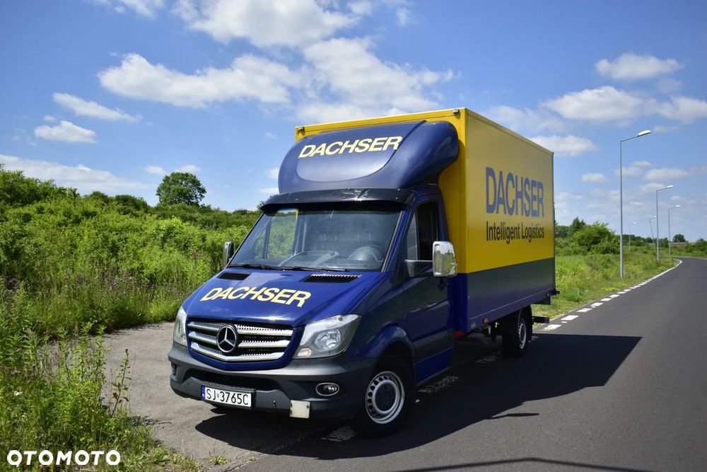 Mercedes-Benz Sprinter - 2