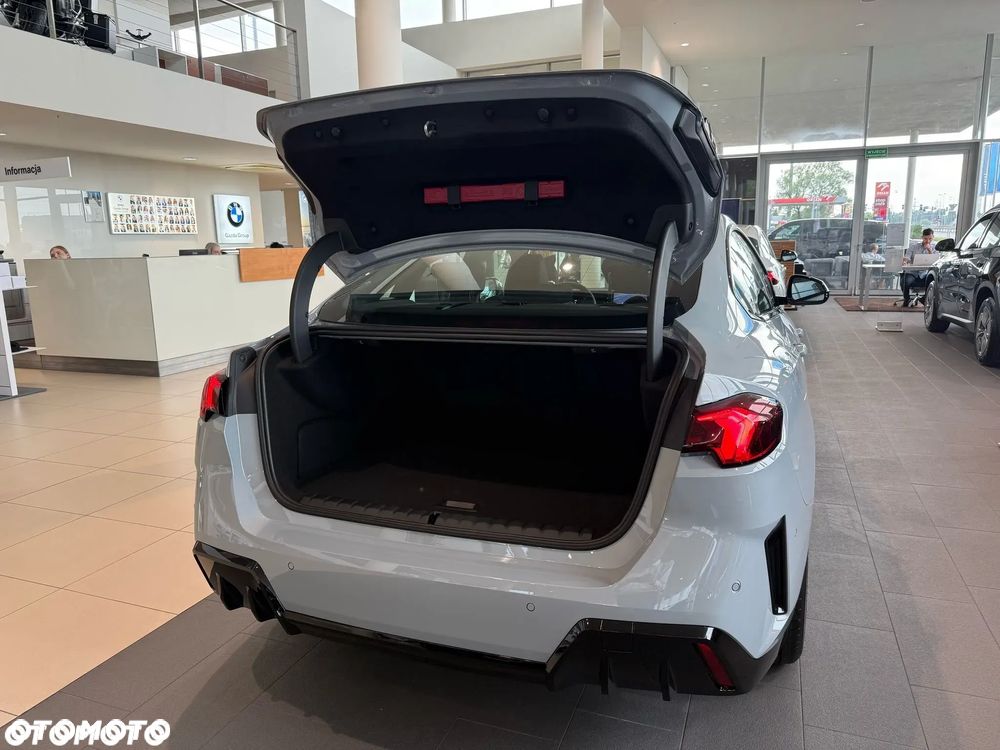 BMW Seria 2 218d - 6