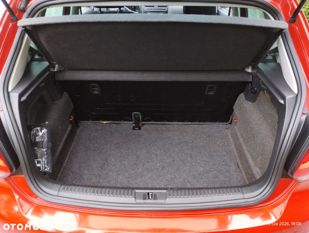 Volkswagen Polo 1.4 Comfortline - 18