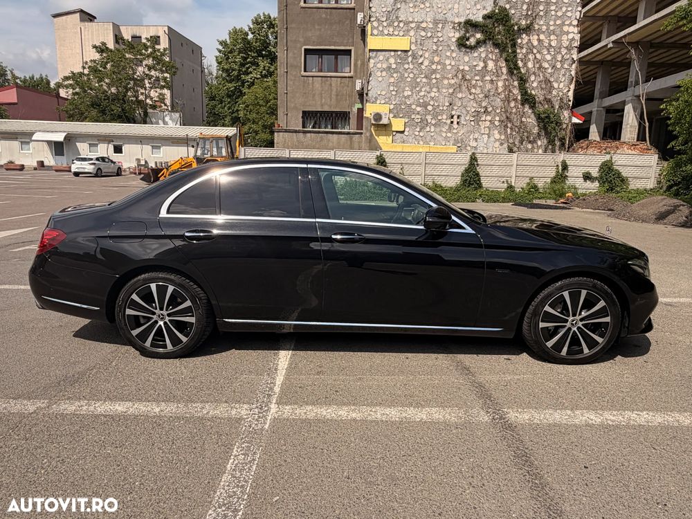 Mercedes-Benz E 300 de 9G-TRONIC - 5