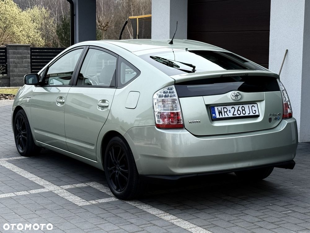 Toyota Prius 1.5 VVT-i Sol - 5