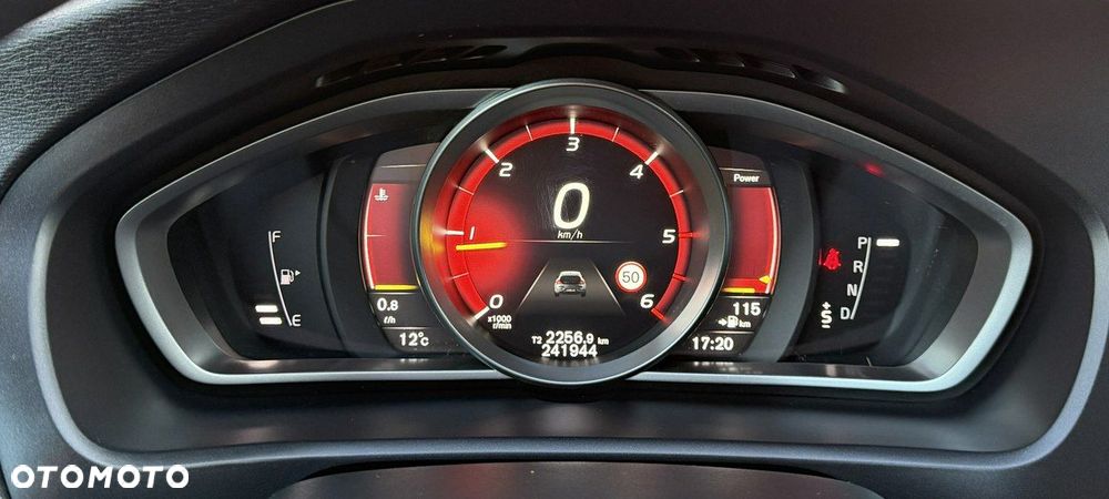 Volvo V40 - 27