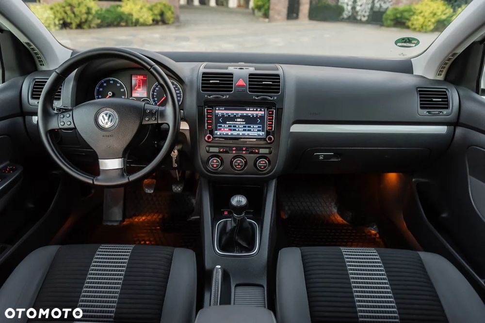 Volkswagen Golf 1.4 TSI United - 21