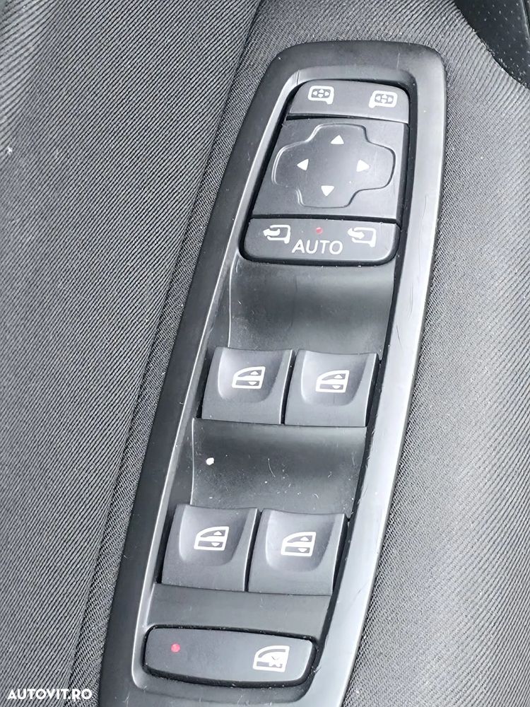 Renault Megane ENERGY dCi 110 ECO2 PLAY - 29