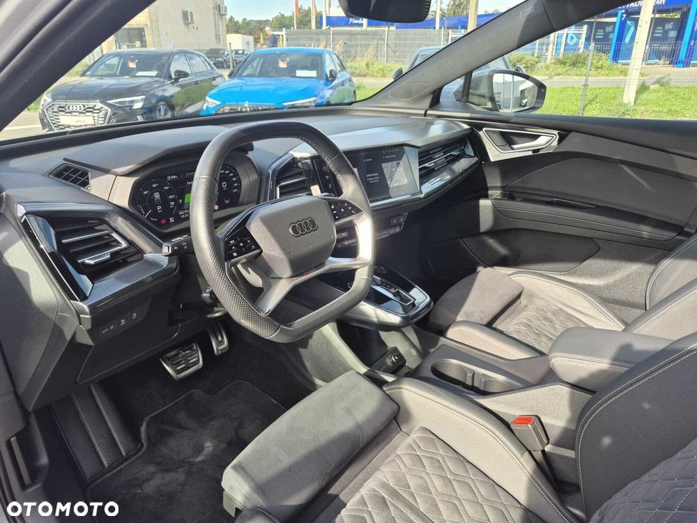 Audi Q4 e-tron - 12