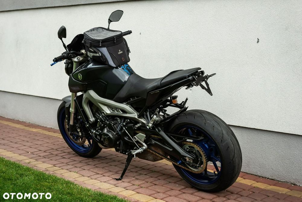 Yamaha MT - 5