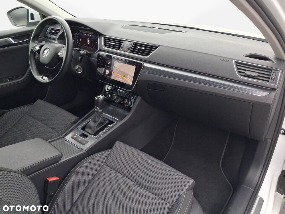 Skoda Superb 2.0 TDI SCR Style DSG - 14