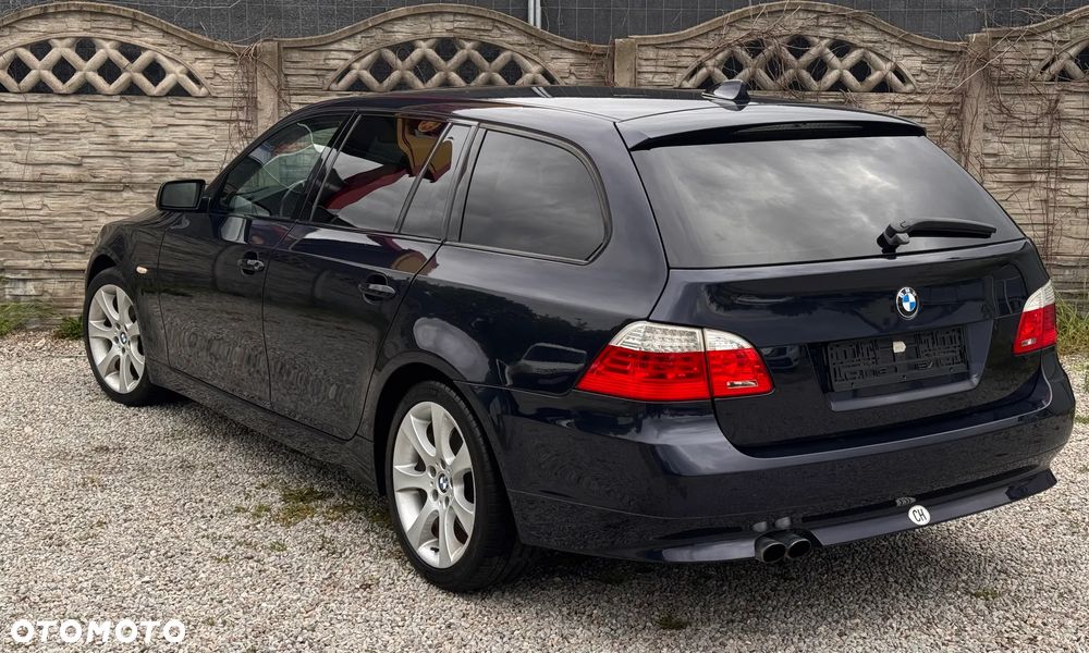 BMW Seria 5 525xi - 13