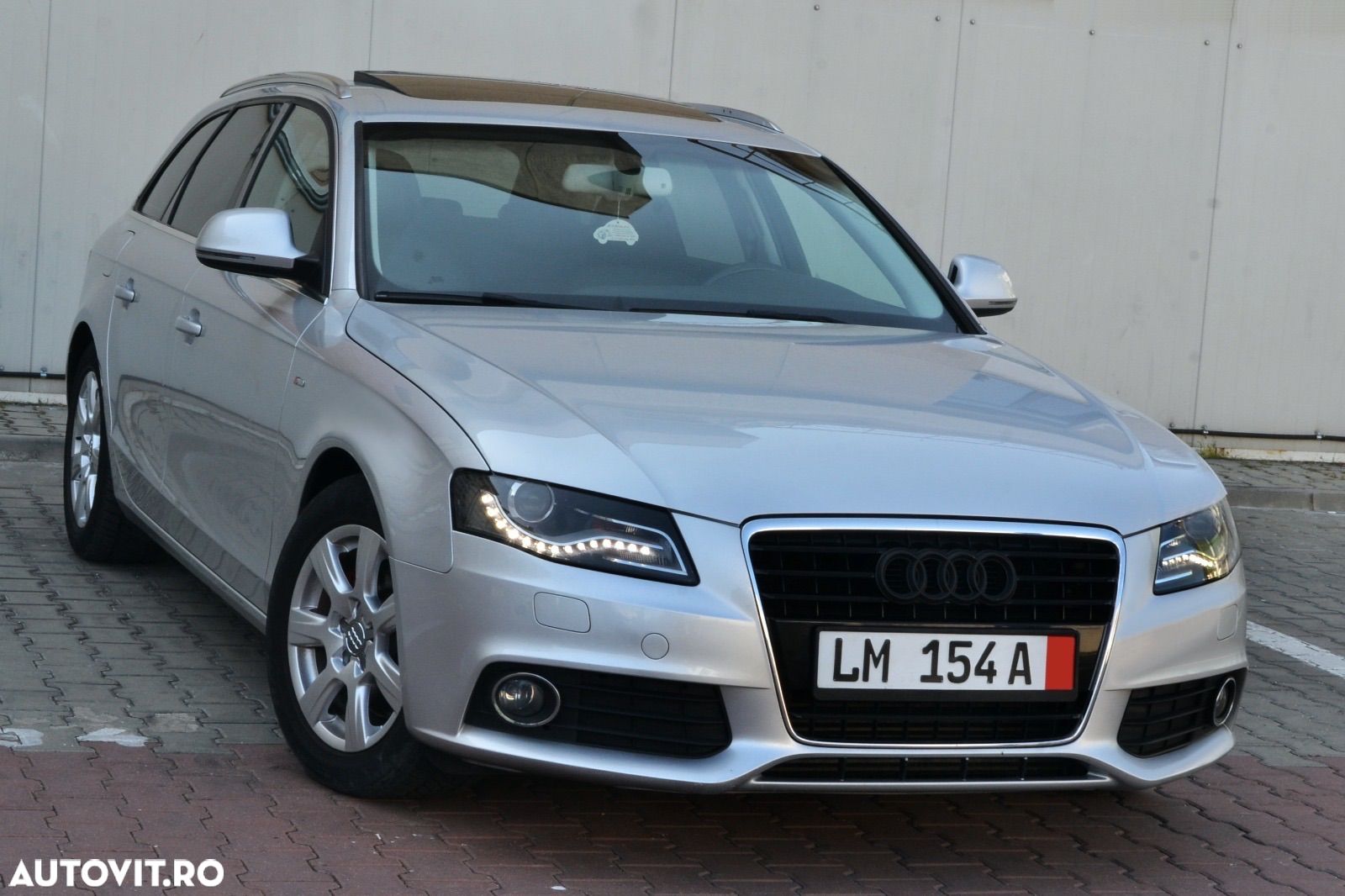 Audi A4 Avant 2.0 TDI - 1