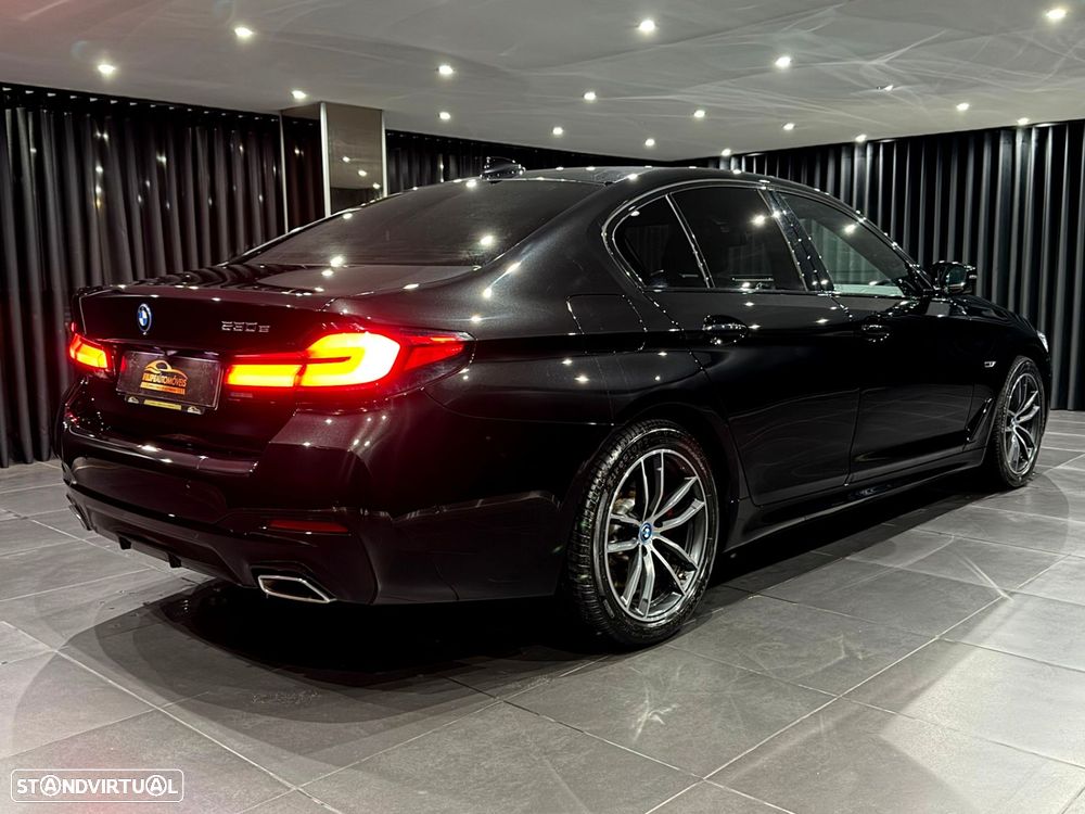BMW 530 e Pack Desportivo M - 8