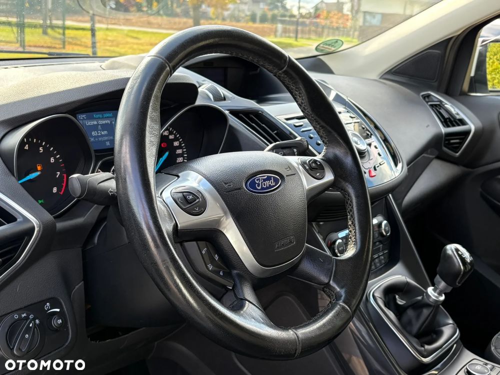 Ford Kuga 1.6 EcoBoost FWD Titanium ASS - 19