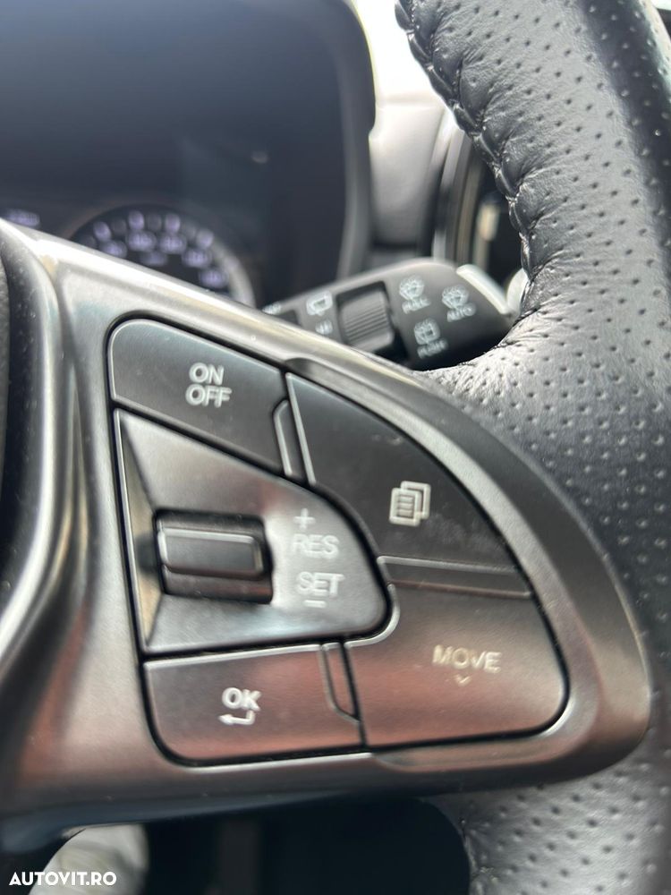 SsangYong Tivoli 1.5 T-GDi 4WD Automatik Black - 26