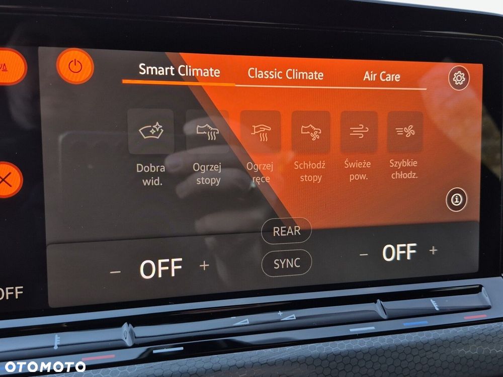 Volkswagen Golf VIII 2.0 TSI GTI DSG - 24