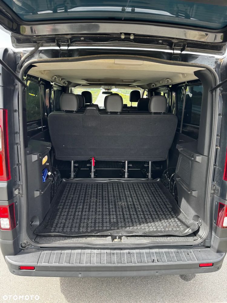 Opel Vivaro - 11