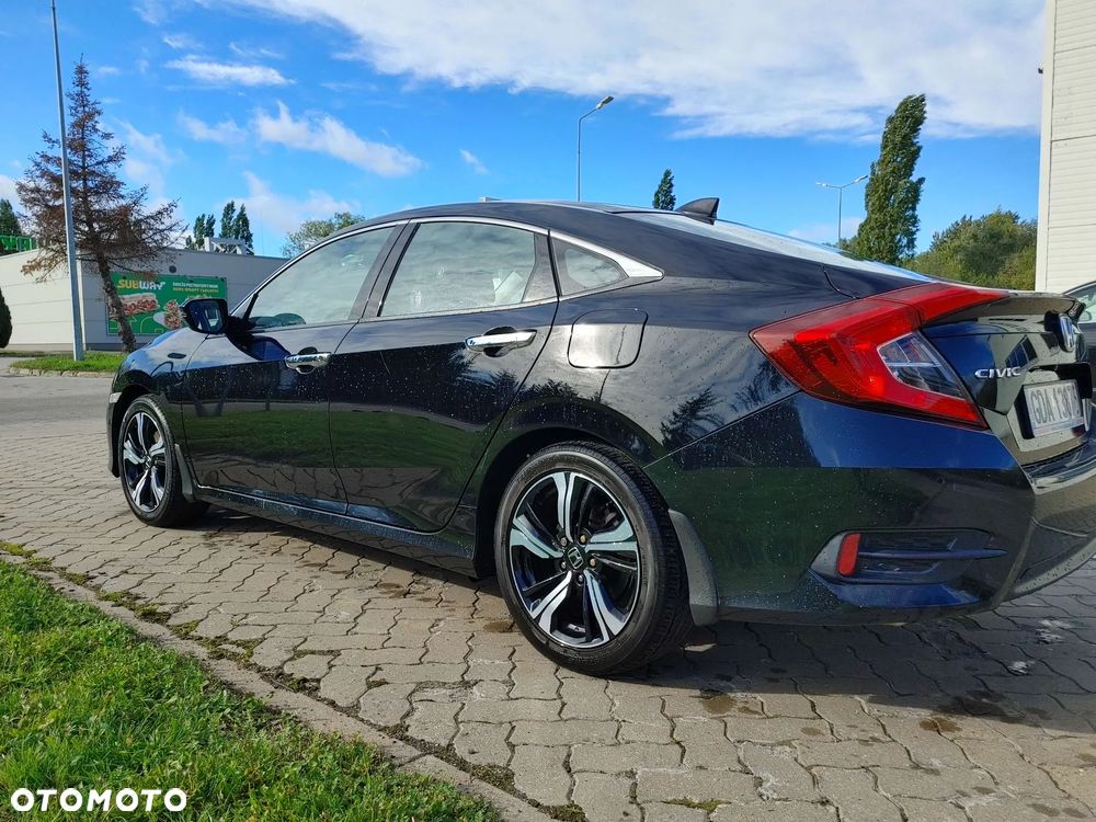 Honda Civic 1.5 T Elegance - 4