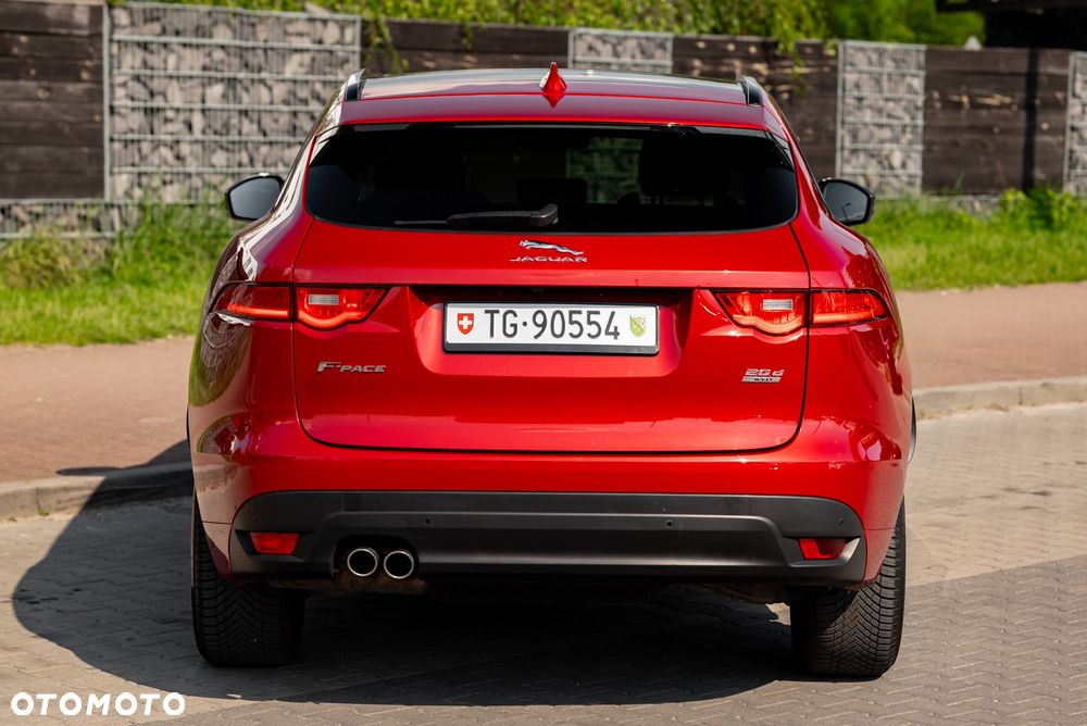 Jaguar F-Pace 20d AWD R-Sport - 8
