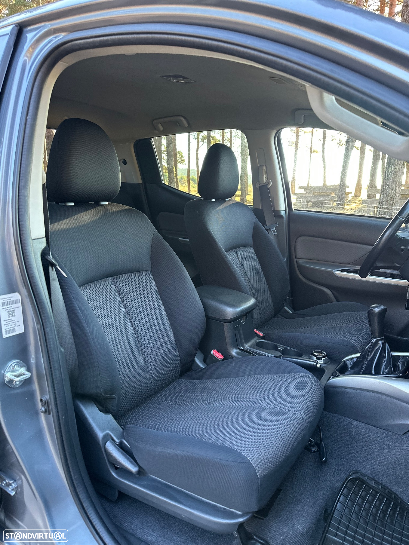 Mitsubishi L200 2.4 DI-D CD Intense Strakar 4WD - 32