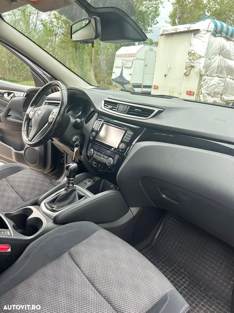 Nissan Qashqai 1.5 DCI Start/Stop N-Connecta - 8