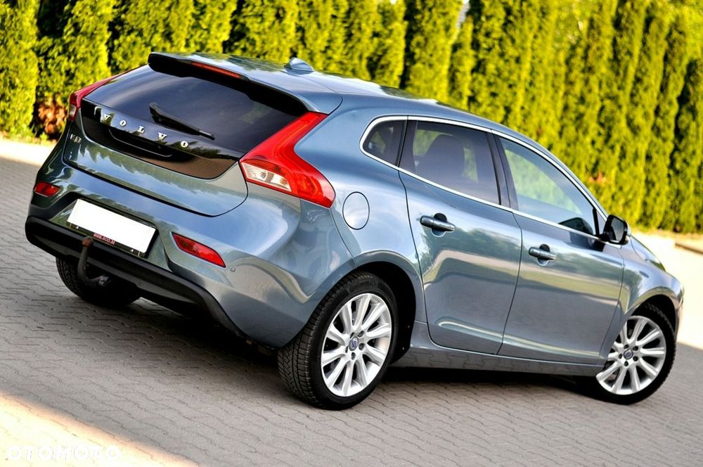 Volvo V40 D2 Momentum - 4