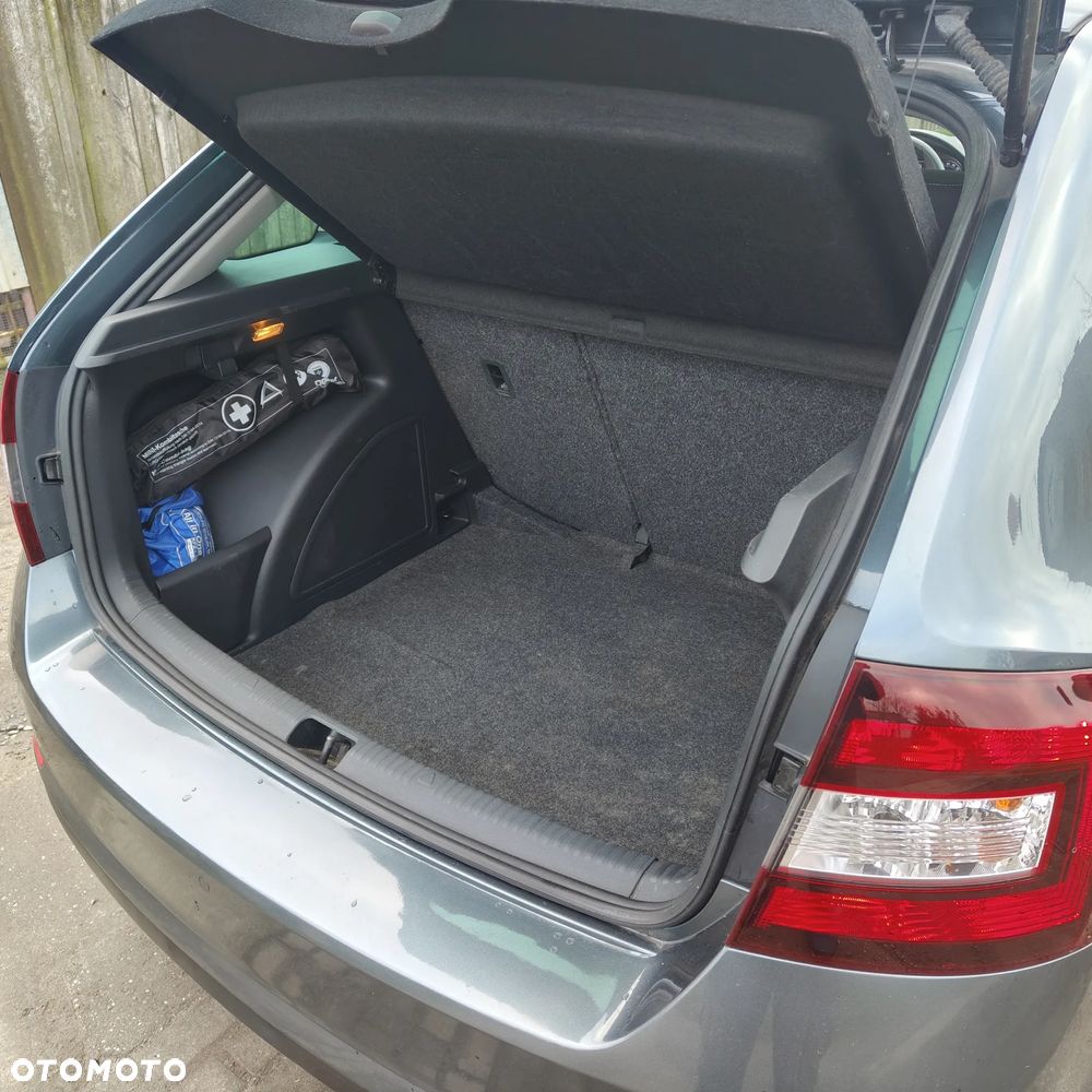 Skoda RAPID 1.2 TSI (Green tec) Ambition - 23