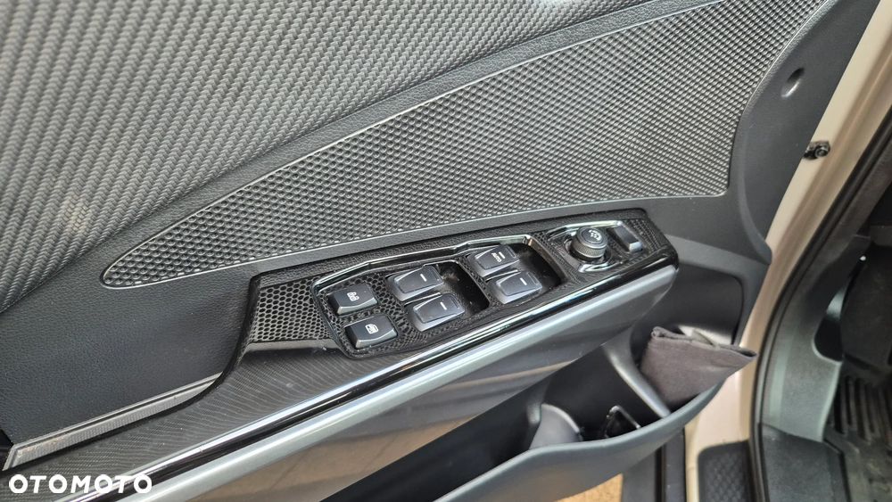 SsangYong/KGM Tivoli - 16