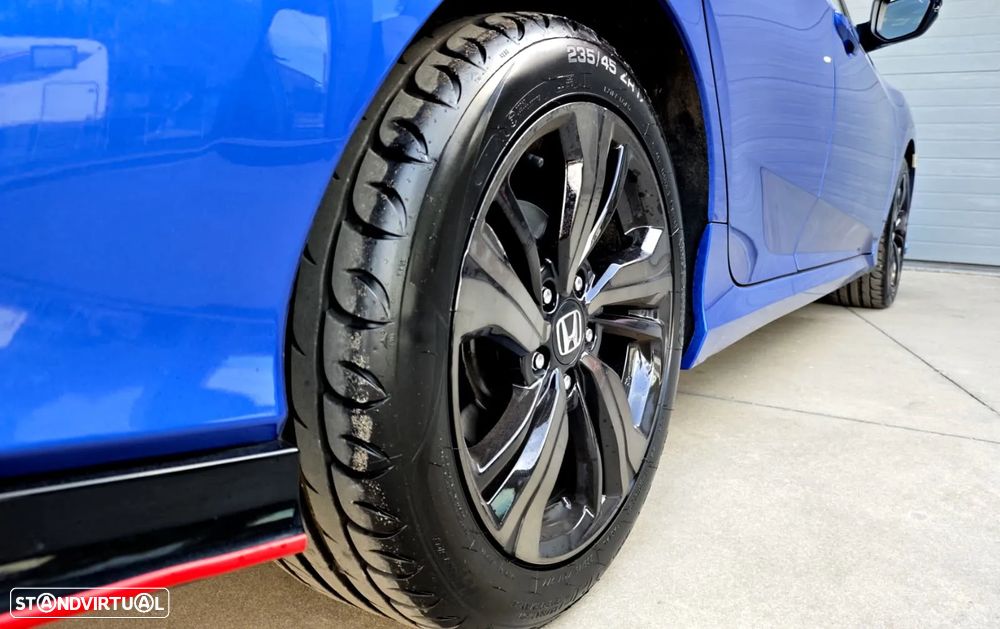 Honda Civic 1.6 i-DTEC Executive Premium 9AT - 28