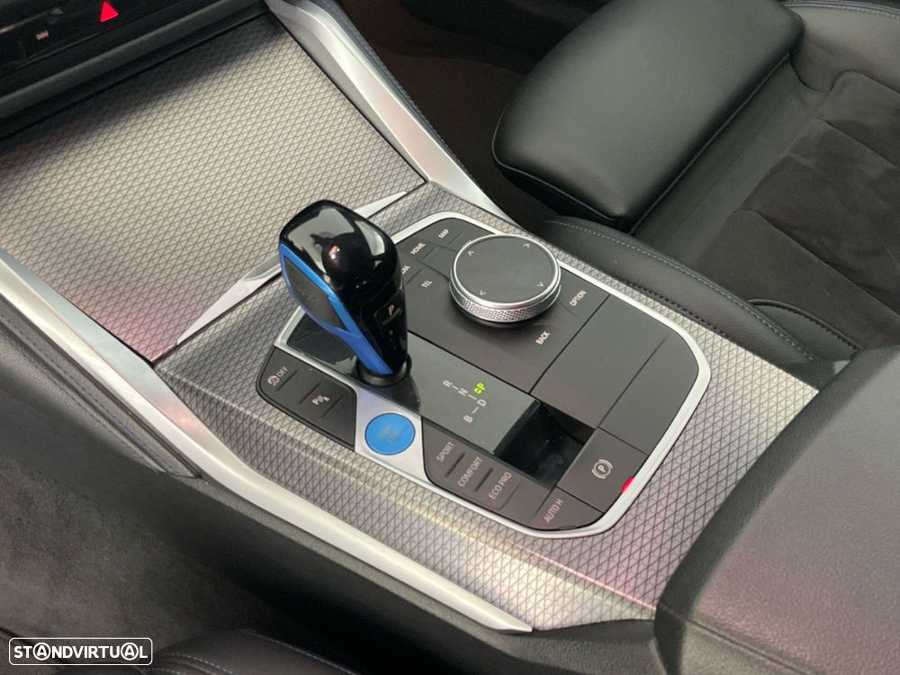 BMW i4 eDrive40 Desportiva M - 12