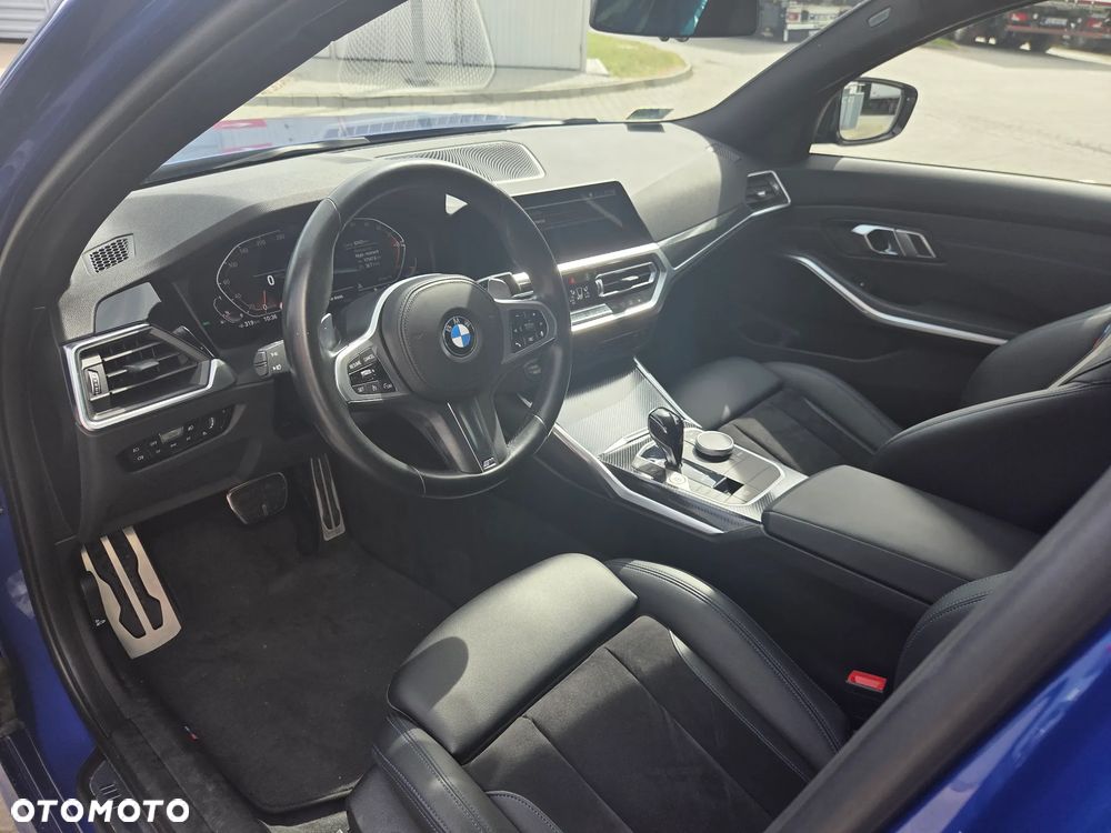 BMW Seria 3 320i xDrive M Sport - 8