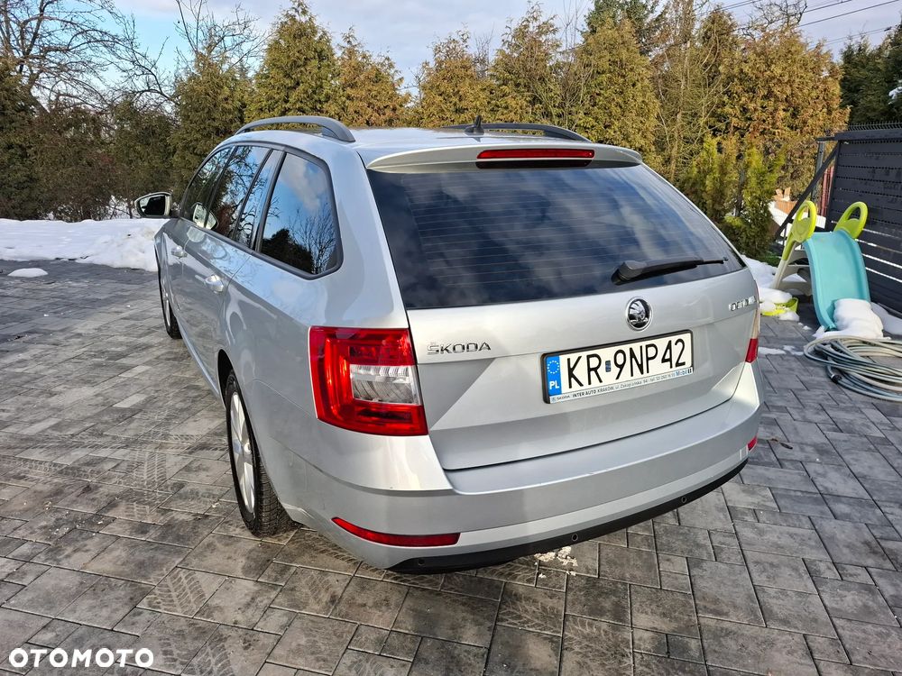Skoda Octavia 1.6 TDI SCR Ambition - 4