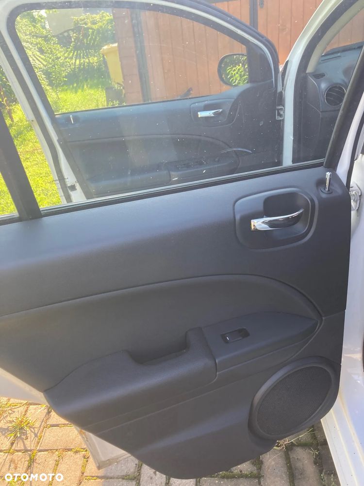 Dodge Caliber 2.0 CVT SXT - 9