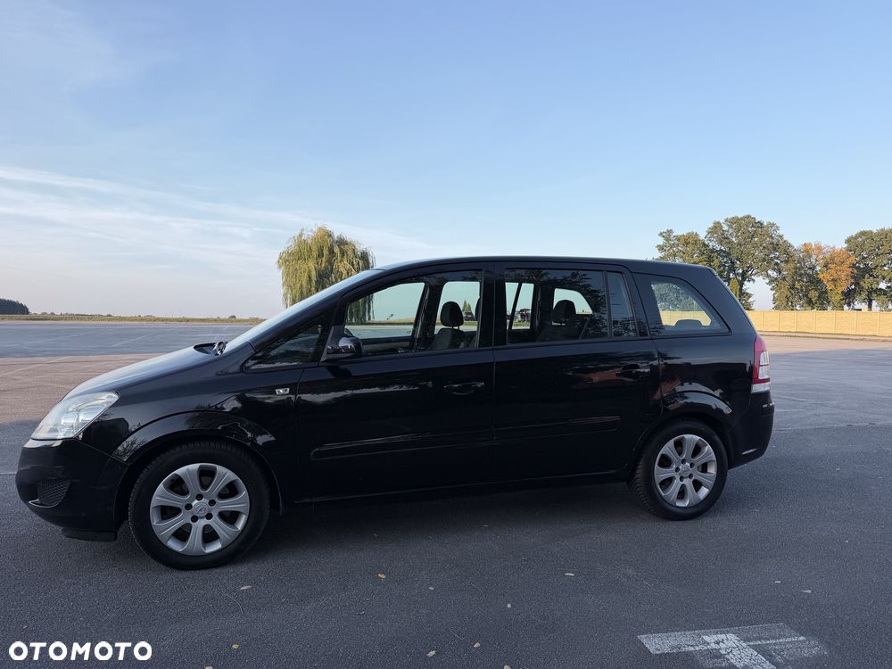 Opel Zafira - 2