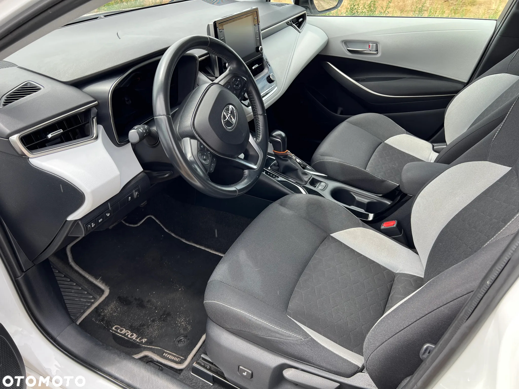 Toyota Corolla 1.8 Hybrid Active - 14
