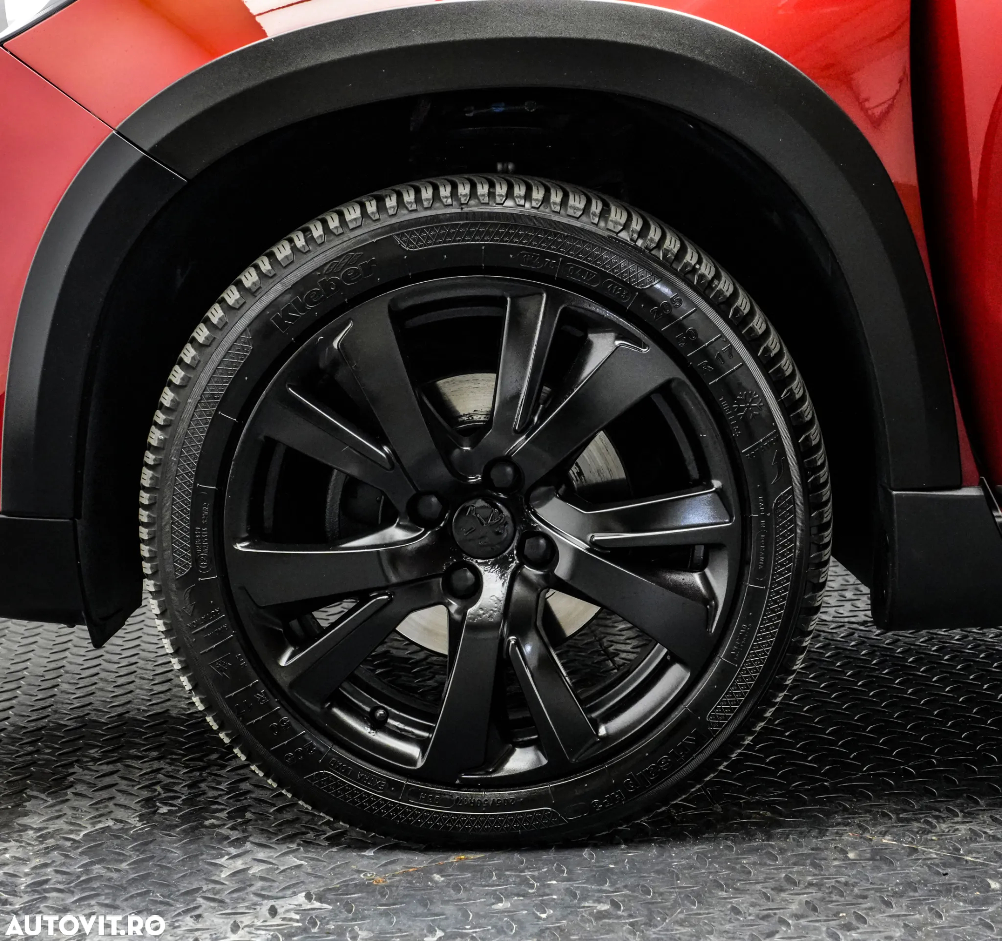 Peugeot 2008 1.2 PureTech Turbo EAT6 S&S Allure - 25